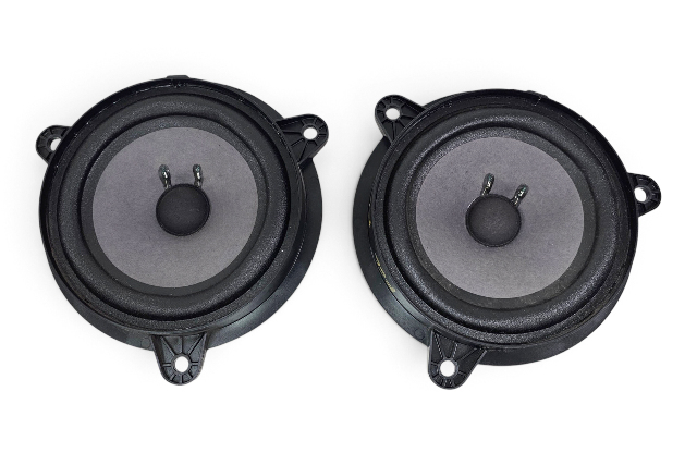 2003-2007 Nissan 350Z G35 Door Radio Audio Speaker Set (2) 28156-AM900, F056, OEM, 2003, 2004, 2005, 2006, 2007