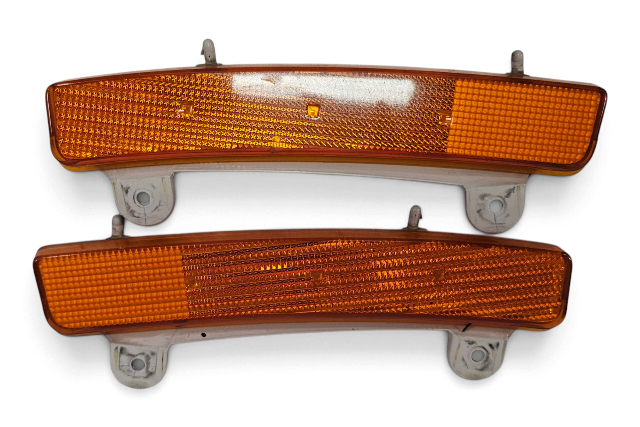 2003-2006 Nissan 350Z Coupe Bumper Corner Marker Light Lamp, Left/Right Set, F056, OEM, 2003, 2004, 2005, 2006