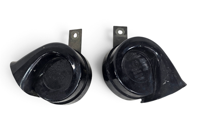 2003-2008 Nissan 350Z High/Low Pitch Tone Horn Signal Beep 25610-AL50A, F056, OEM, 2003, 2004, 2005, 2006, 2007, 2008