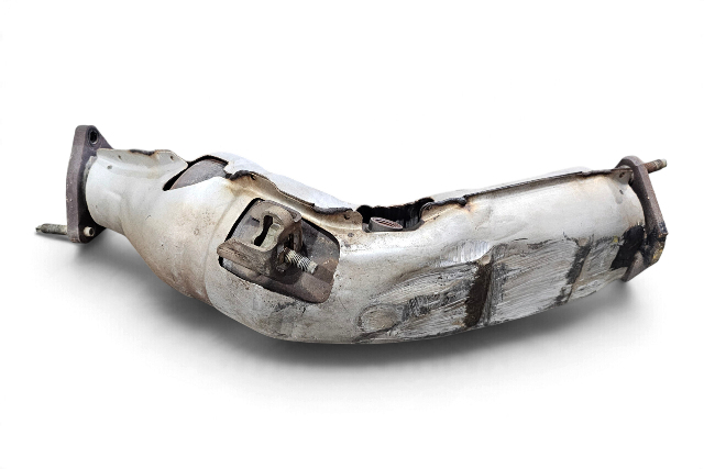 2003-2007 Nissan 350Z Right Exhaust Muffler Pipe Upper Converter (DAMAGED) 208B2-AC325, F056, OEM, 2003, 2004, 2005, 2006, 2007