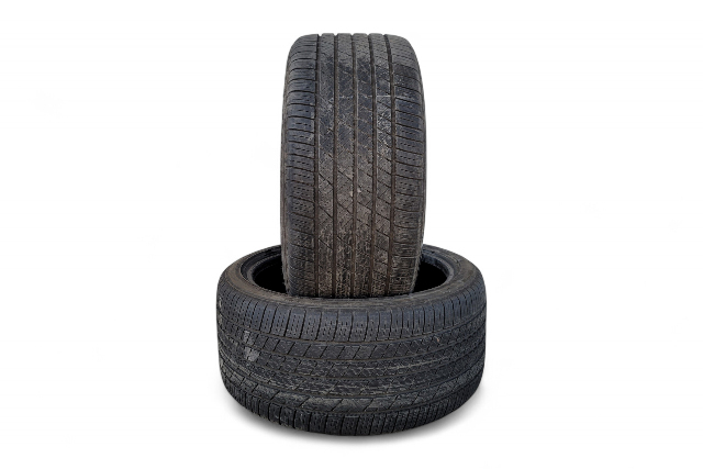 Used Tire Bridgestone Potenza RE980AS 275/35/R17 Set of (2) 2022 $$