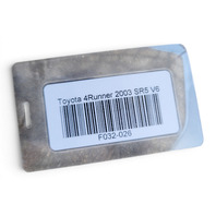 2003-2009 Toyota 4Runner Engine Oil Cooler Base Bracket Cap 15670-31010, F032, OEM, 2003, 2004, 2005, 2006, 2007, 2008, 2009