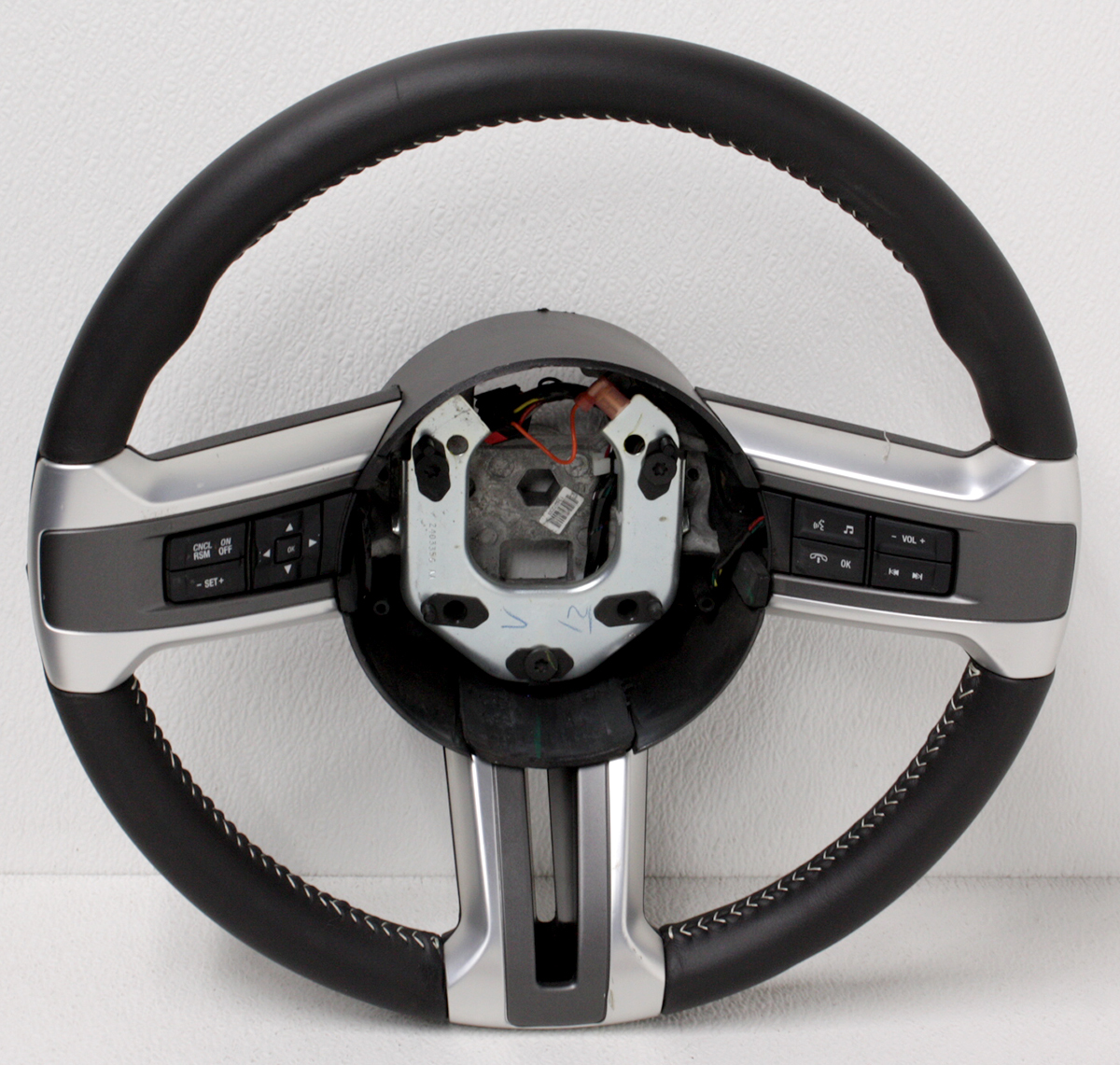 Blemished May have other minor imperfections. Multiple similar items in stock; item received may not be the one pictured but will be as described. Please match part numbers before purchasing.** ### Photos ![