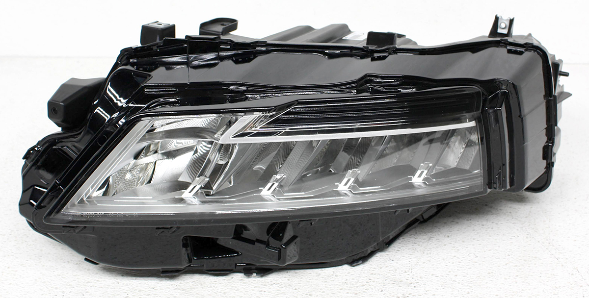 Blemished FITMENT NOTES: Intelligent Auto LED headlamps with LED daytime running lamps (DRL). ONLY fits SV, SL and Platinum models. Lens surface may have minor marks from storage. May have other minor imperfections. Multiple similar items in stock; item received may not be exactly as pictured but will be as described. Please match part numbers before purchasing.** ### Photos ![