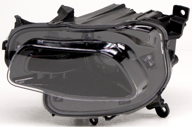 Blemished Inner mount tab missing. Bi-xenon. Lens surface may have minor marks from storage. May have other minor imperfections. HID bulb is NOT included. Ballast is NOT included. Please verify part number provided before purchasing.** ### Photos ![