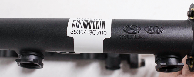 Genuine Hyundai 35304-3C700 Fuel Delivery Pipe Assembly