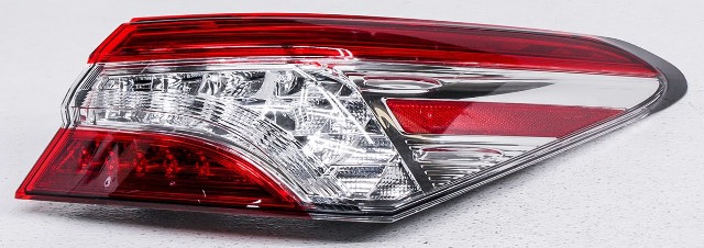 Blemished Inner mount tab chipped. Clear lens type. Quarter panel mounted, LED turn signal bulb. Lens surface may have minor marks from storage. Part is in good condition. We have many of these in stock; the item received may not be the one in the images but will look similar and be as described. Please verify the part number with your local Toyota dealer using your VIN and the part number provided before purchasing.** ### Photos ![