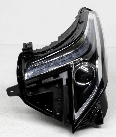 Blemished Lens surface may have minor marks from storage. May have other minor imperfections. Please match part numbers before purchasing.** ### Photos ![