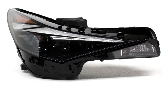 Blemished LED type. ONLY fits Korea built vehicles (1st digit VIN K). Lens surface may have minor marks from storage. May have other minor imperfections. Please match part numbers before purchasing.** ### Photos ![