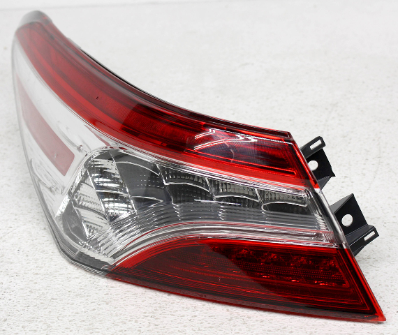OEM Left Driver Side LED Tail Lamp For Toyota Camry 81560-06730