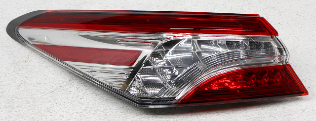 OEM Left Driver Side LED Tail Lamp For Toyota Camry 81560-06730