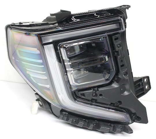 Blemished Right headlamp, LED type. ONLY for Denali models with 1st design lamps. WARNING: For proper functionality, system may require dealer level programming after installation. Lens surface may have minor marks from storage. May have other minor imperfections. Please match part numbers before purchasing.** ### Photos ![