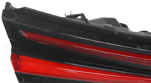 Lexus NX250 NX350 NX350h NX450h OEM LED Center Tail Lamp 81580