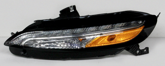 Blemished Upper Left (driver) side park lamp, turn signal, and DRL. Mounted between bumper cover and upper fender. Lens surface may have marks. May have other minor imperfections. Multiple similar items in stock; item received may not be exactly as pictured but will be as described. Please match part numbers before purchasing.** ### Photos ![