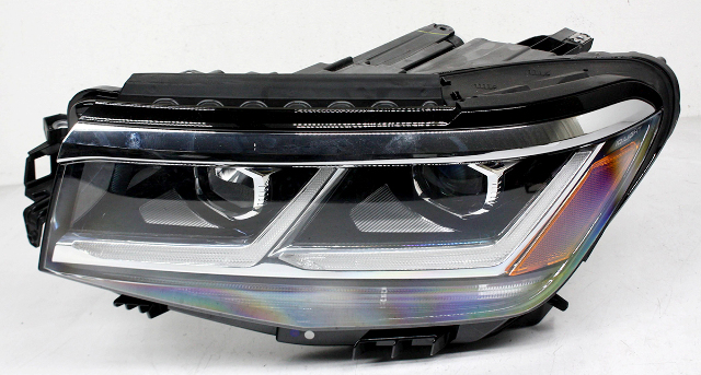 Blemished LED performance headlights, Adaptive type (Option 8IX). ONLY fits SEL, SEL R-Line, SEL Premium, and SEL Premium R-Line models. Lens surface may have marks. May have other minor imperfections. Multiple similar items in stock; item received may not be exactly as pictured but will be as described. Please match part numbers before purchasing.** ### Photos ![