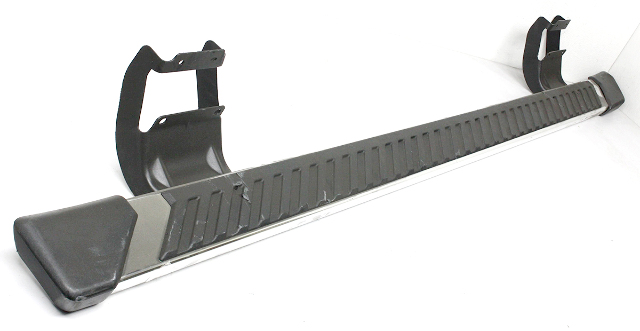Blemished Brackets included. FITMENT NOTES: Right side frame mounted side running board. Chrome type, w/OUT illumination. ONLY for Crew Cab models. NOTE: Item is large and heavy and may require freight company transport. Please be prepared to provide a commercial address with loading dock. May have other minor imperfections. The color of the part can look different, on different monitors. Please match part numbers and double check the color before purchasing.** ### Photos ![