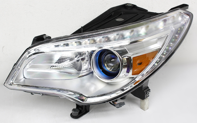 45239 OEM Left Driver Side Xenon Headlamp For Buick Enclave Premium
