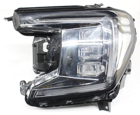 Blemished FITMENT NOTES: LED type with bright bezel. ONLY fits SLE and SLT trim level models. WARNING: For proper functionality, system may require dealer level programming after installation. Lens surface may have marks. May have other minor imperfections. It may have marks from storage and handling but overall in original working condition. The color of the part can look different, on different monitors. Please match part numbers and double check the color before purchasing.** ### Photos ![