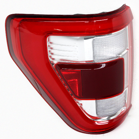 Blemished FITMENT NOTES: Left (driver) side tail lamp, LED type with black plug. ONLY for models w/OUT onboard scales option. Lens surface may have marks. May have other minor imperfections. It may have marks from storage and handling but overall in excellent working condition. Please match part numbers before purchasing.** ### Photos ![