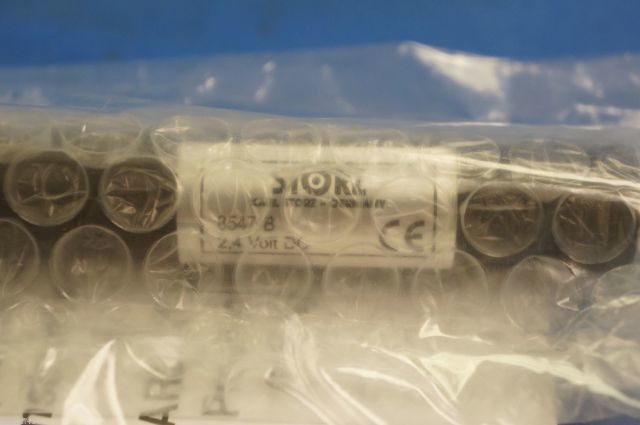 Karl Storz 8547B Rechargeable Battery With 8546XC Lamp, F/Battery Charger 8546LB