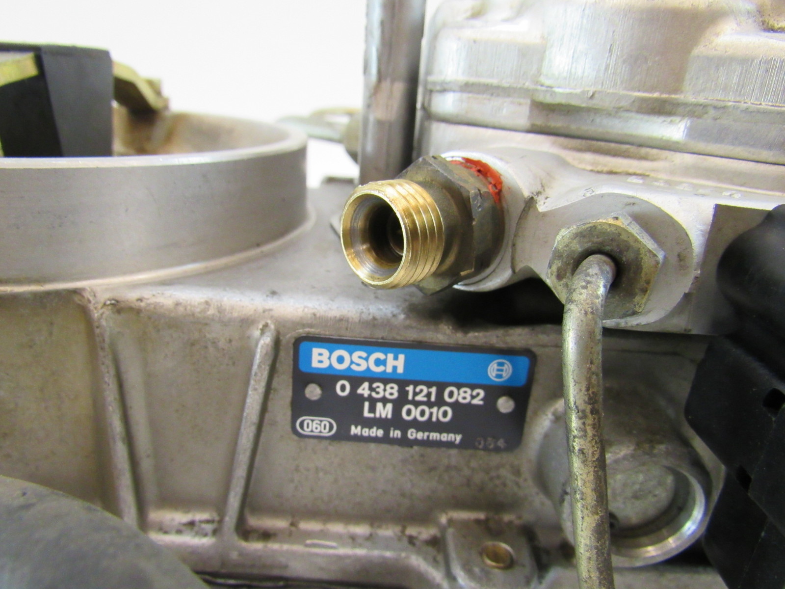 92 Mercedes R129 300SL fuel distributor, air flow meter bosch