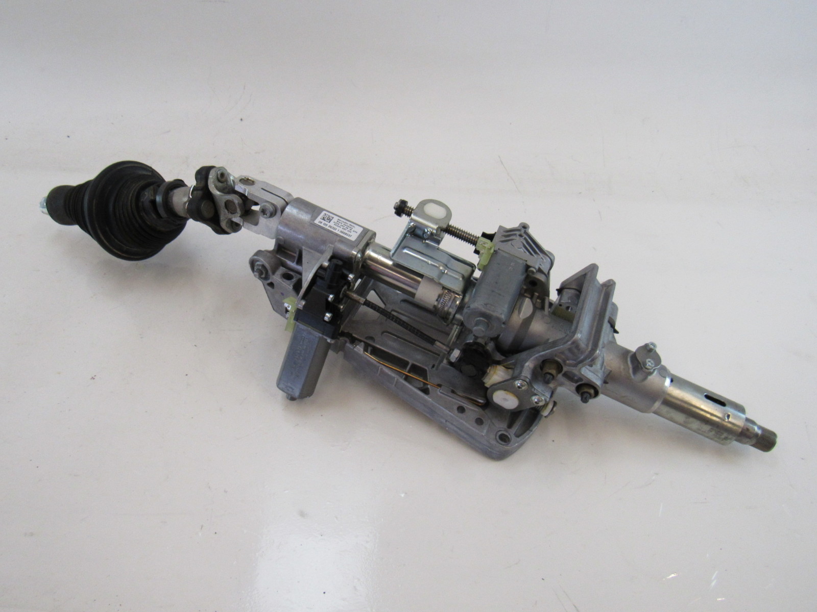 08 Mercedes W204 C63 C300 steering column 2044602616 S Auto Parts