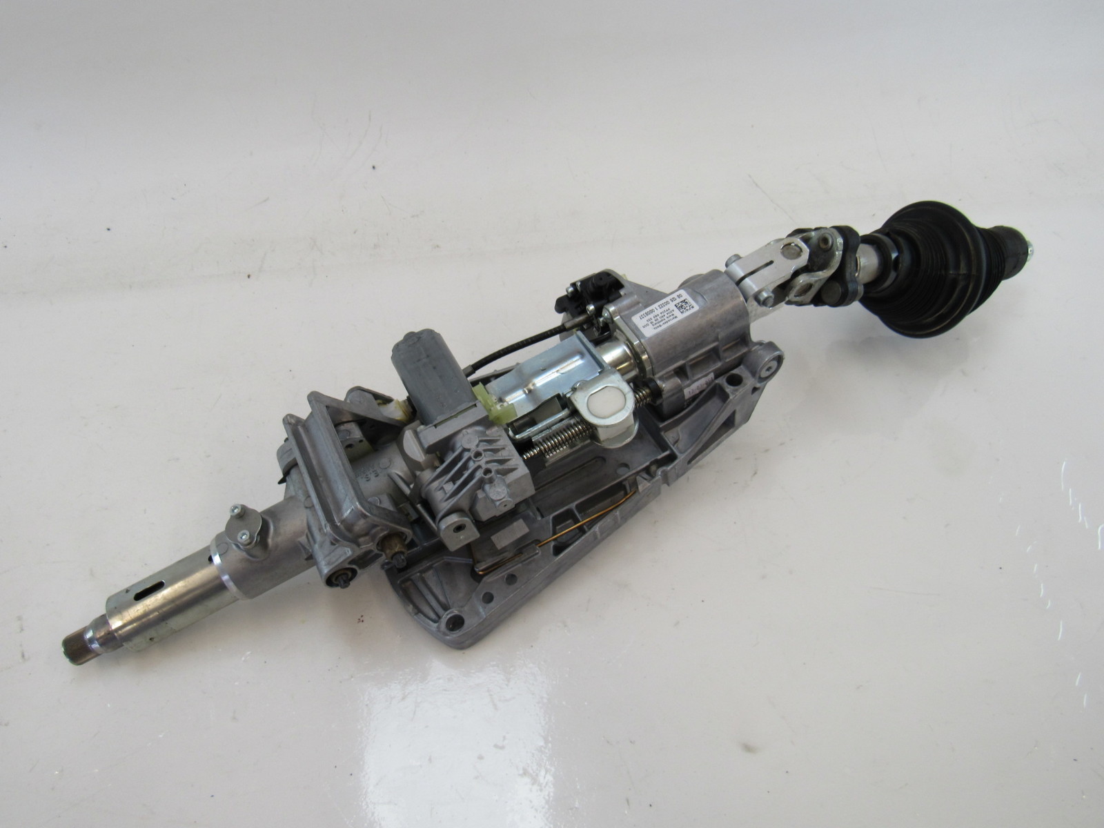 08 Mercedes W204 C63 C300 steering column 2044602616 S Auto Parts