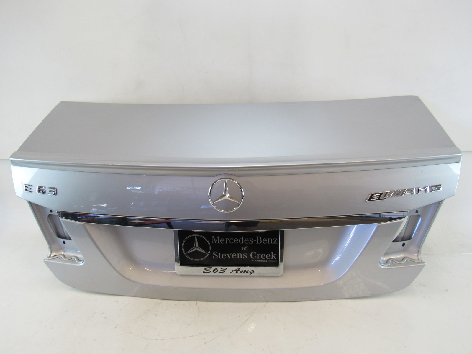 15 Mercedes W212 E63 E550 trunk lid S Auto Parts