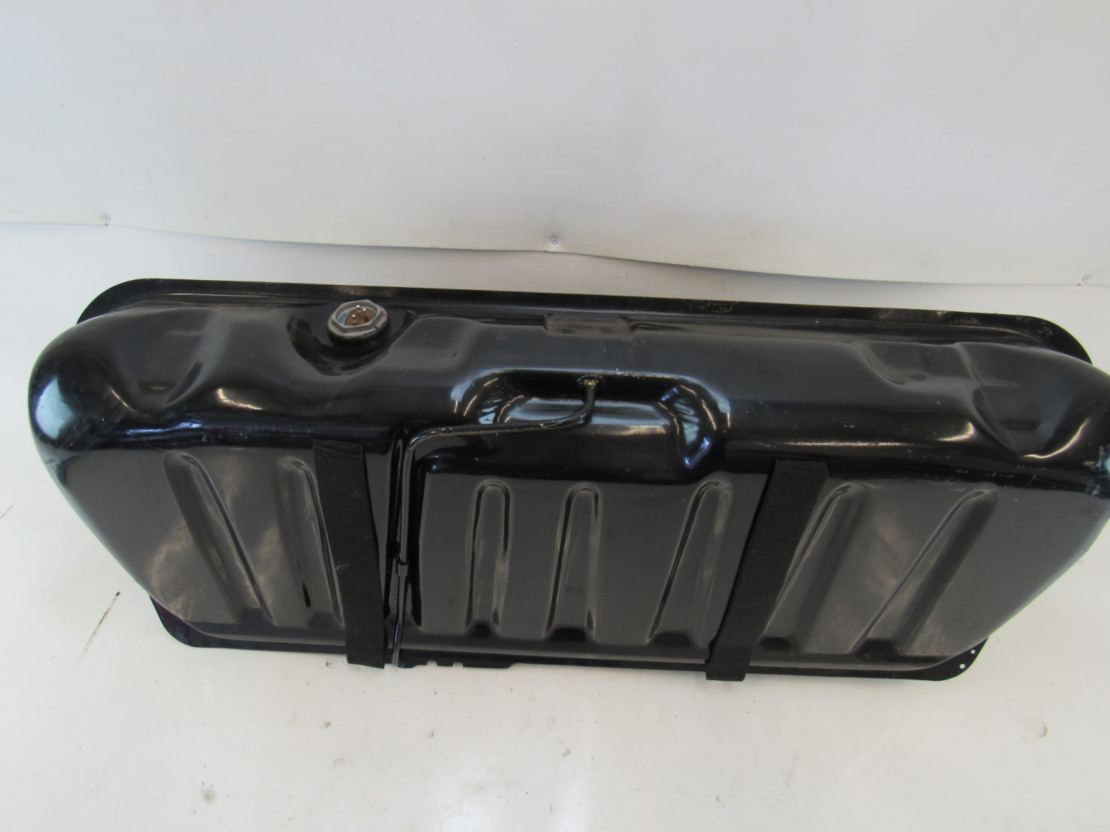 82 Mercedes W126 380SEC fuel tank, gas 380SEC S Auto Parts