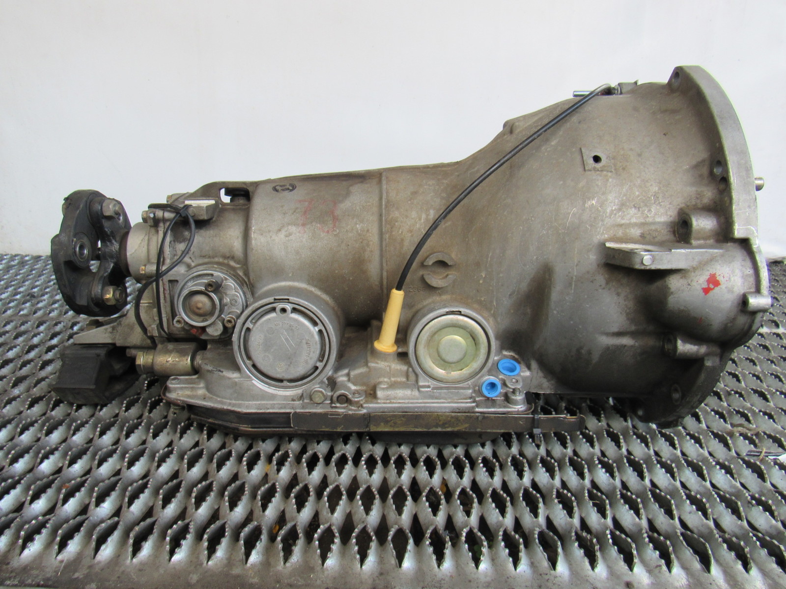 82 Mercedes W126 380SEC transmission, automatic gearbox 1262704201 S Auto Parts