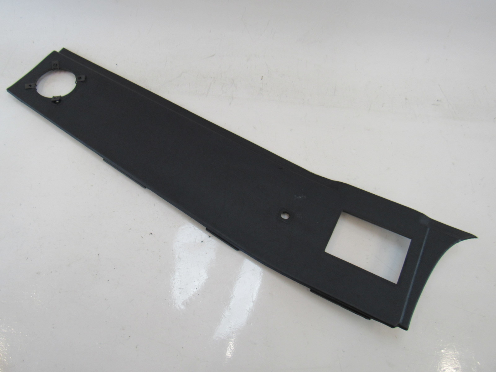 Mercedes W463 G500 G55 trim, d-pillar interior, right, 4636941025 black