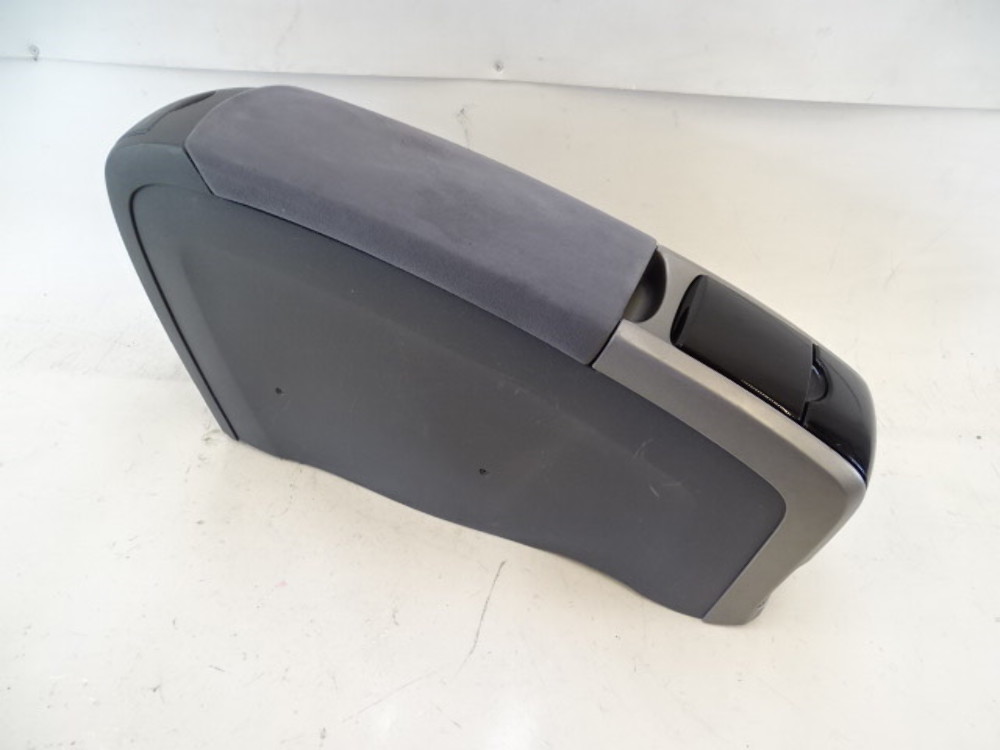 09 Toyota Prius center console, gray, with cup holders S Auto Parts