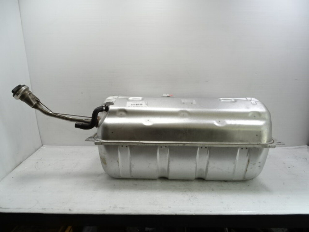 05 Mercedes R230 SL500 gas fuel tank 2304700720 2304704001 S Auto Parts