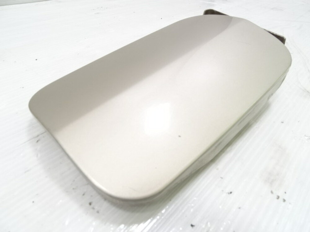 89 Mercedes W126 300SE 560SEL fuel gas door lid S Auto Parts
