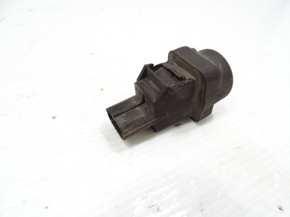 05 Lotus Elise switch, inertia reset button, A082M6598F S Auto Parts