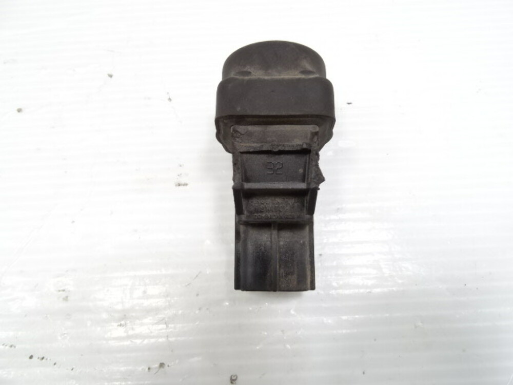 05 Lotus Elise switch, inertia reset button, A082M6598F S Auto Parts