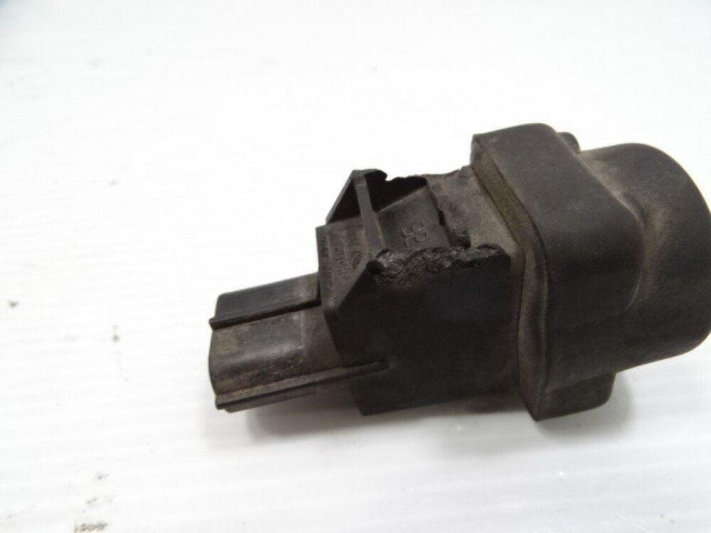 05 Lotus Elise switch, inertia reset button, A082M6598F S Auto Parts