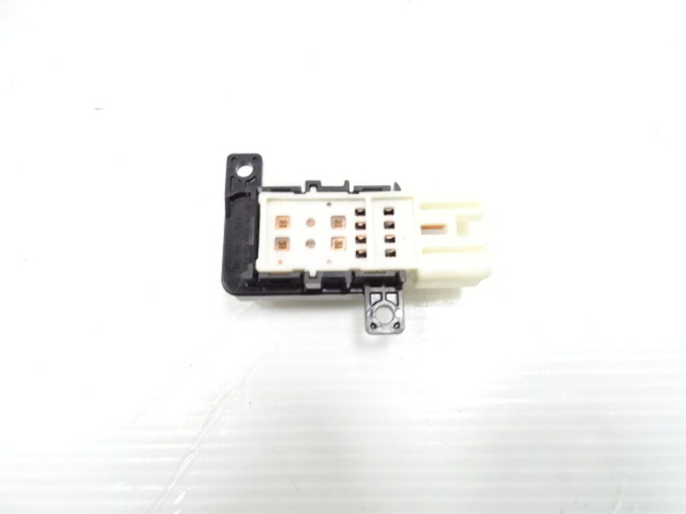 04 Lexus GX470 switch, lumbar adjust, left front, ivory 849200E010 S