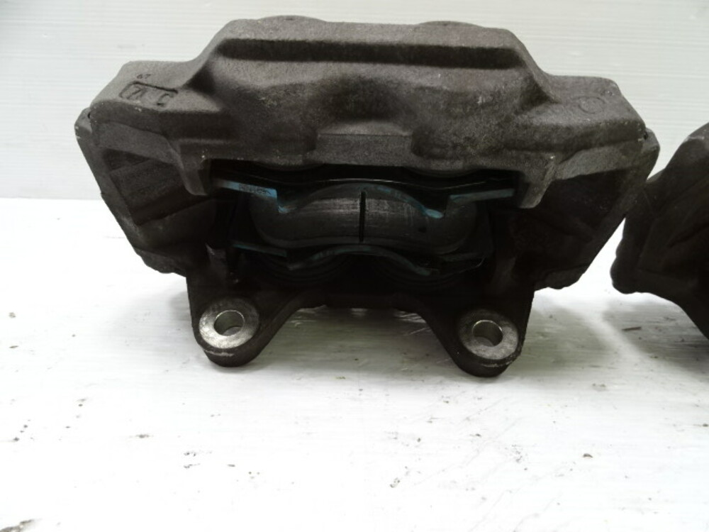 17 Lexus GX460 brake calipers front 4775060350 4773060350 1620 S