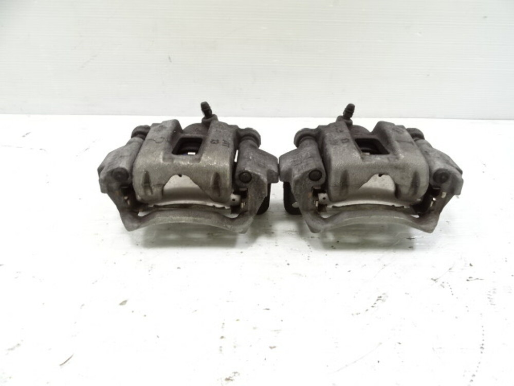 17 Lexus GX460 brake calipers rear oem 4773034030 4775034030 S Auto