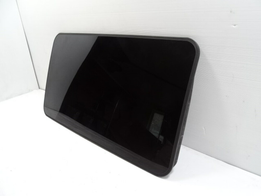 09 Mercedes W204 C63 sunroof glass, sliding, panoramic roof 2077800121 S Auto Parts