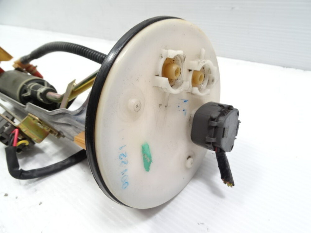 01 Lexus LX470 fuel pump assembly 2322166040 S Auto Parts