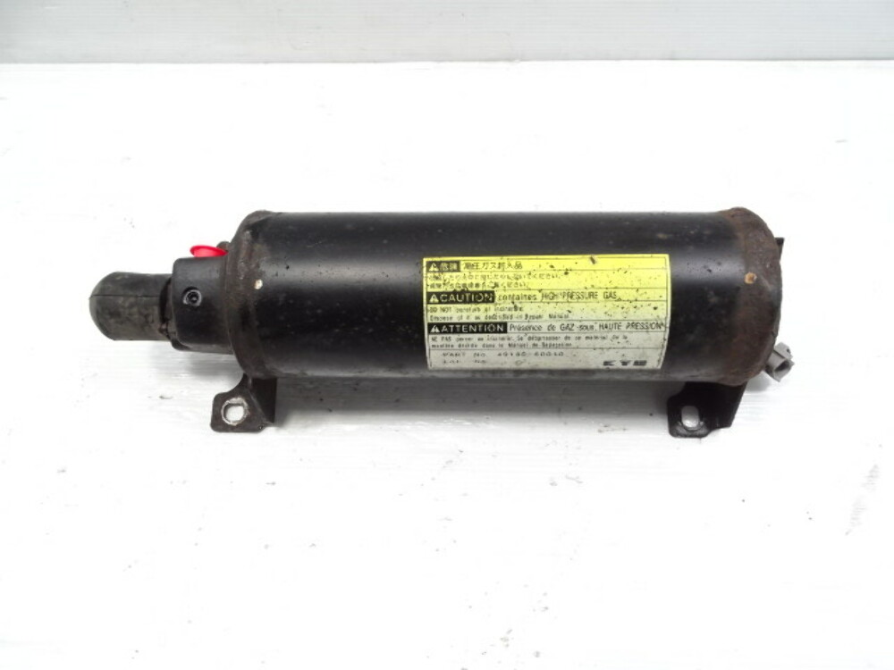 01 Lexus LX470 accumulator, suspension height 4913060010 S Auto Parts