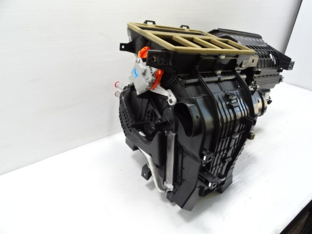 18 Hyundai Elantra ac evaporator heater box, front, 97113A4000, 2.0L