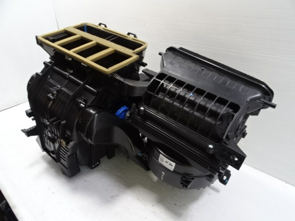 18 Hyundai Elantra ac evaporator heater box, front, 97113A4000, 2.0L