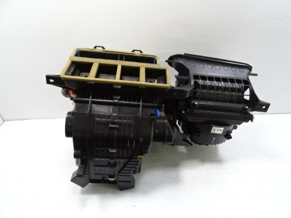 18 Hyundai Elantra ac evaporator heater box, front, 97113A4000, 2.0L