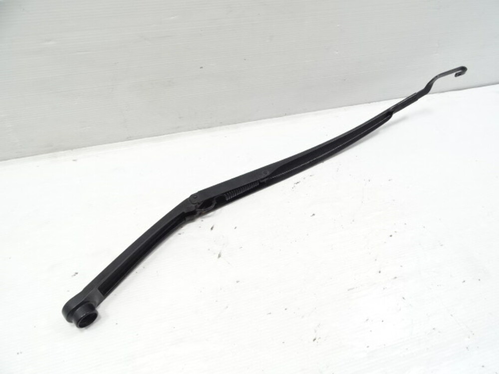 18 Hyundai Elantra wiper arm, windshield, right, 98321F2000, 2.0L, US