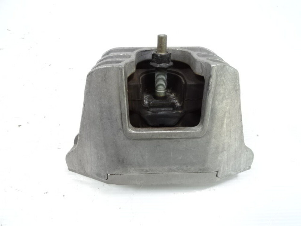 18 Hyundai Elantra engine mount, front, 21810F2000, 21959F3000, 2.0L