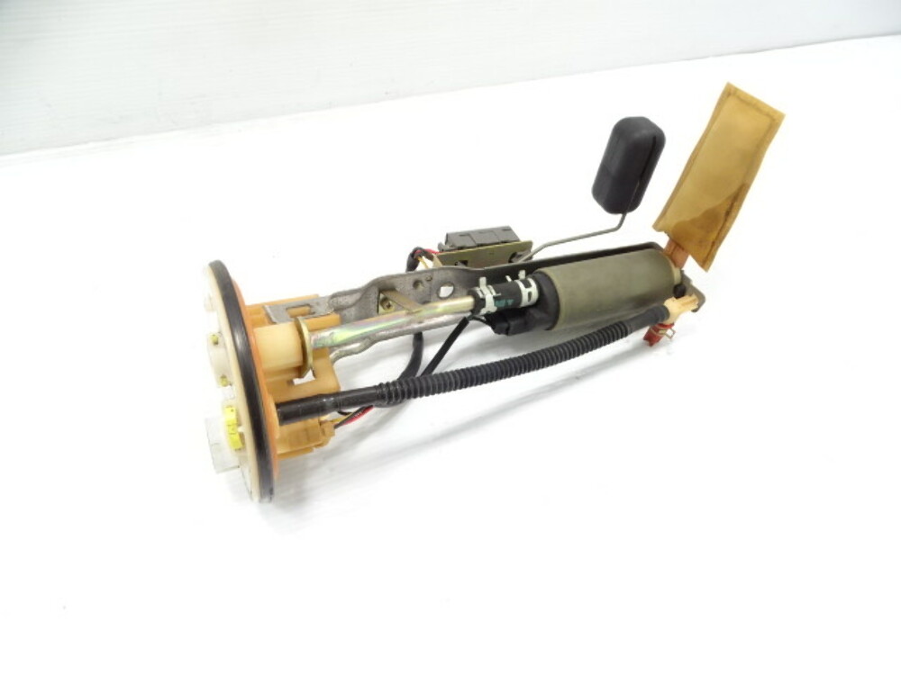 02 Lexus LX470 fuel pump assembly 2322166040 S Auto Parts