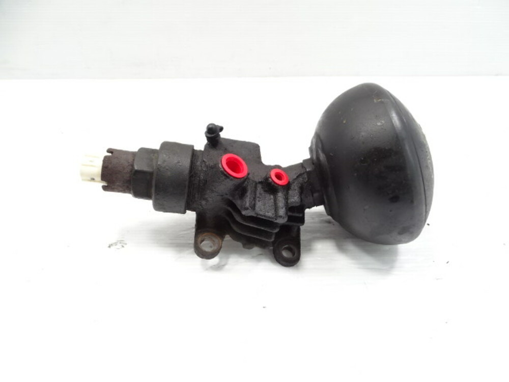 02 Lexus LX470 accumulator, suspension, left front 4904260020 S Auto